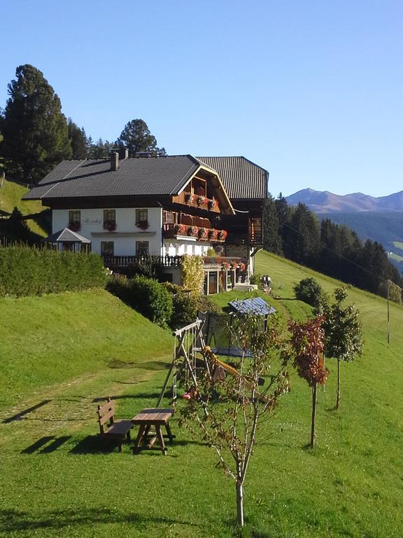 Berggasthaus Agritur Moserhof ไบรยัส ภายนอก รูปภาพ