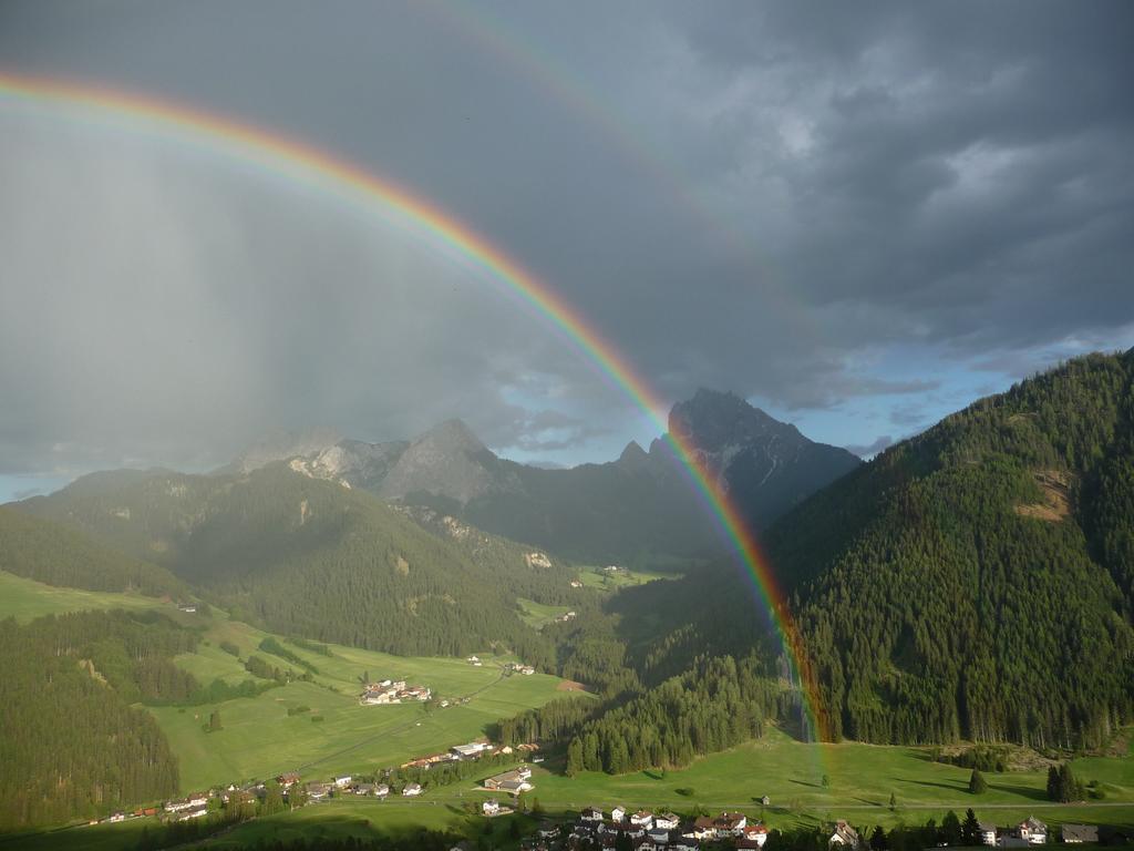 Berggasthaus Agritur Moserhof ไบรยัส ภายนอก รูปภาพ