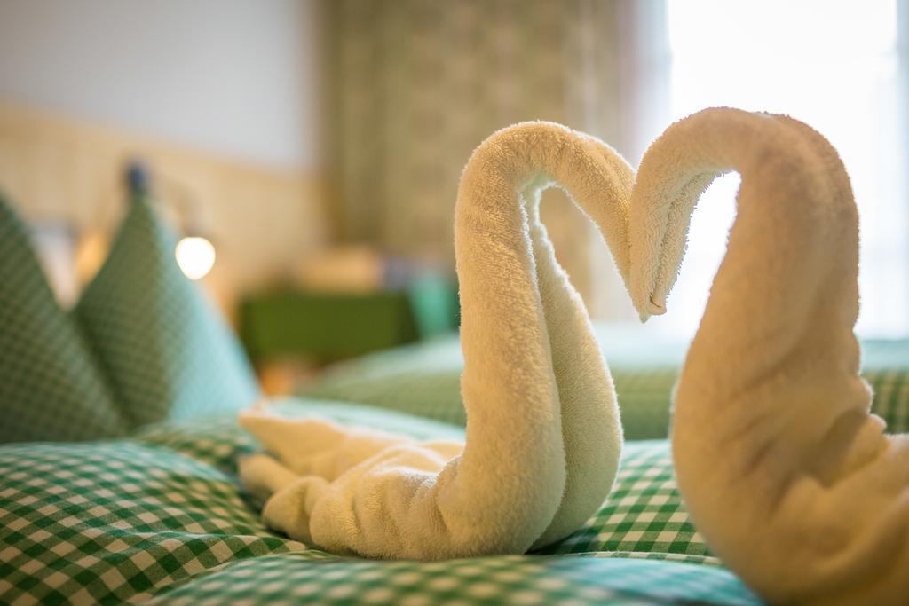 Berggasthaus Agritur Moserhof ไบรยัส ภายนอก รูปภาพ