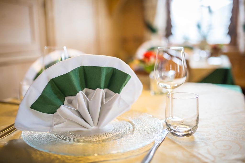 Berggasthaus Agritur Moserhof ไบรยัส ภายนอก รูปภาพ