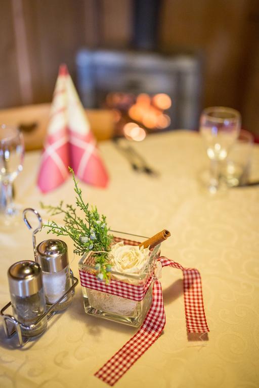 Berggasthaus Agritur Moserhof ไบรยัส ภายนอก รูปภาพ